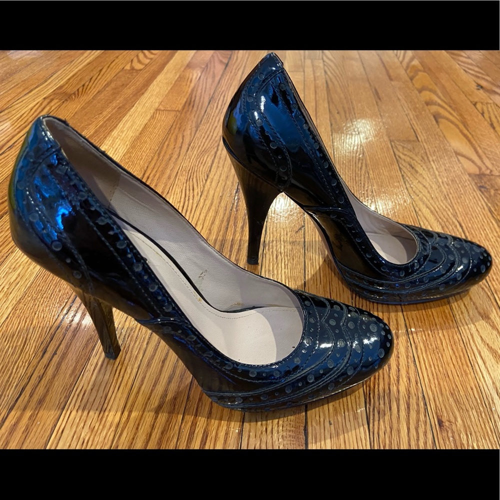 JOAN & DAVID black patent leather heels